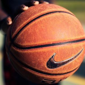 九游下载官网-篮球青训营暑期集训班吸引众多学员，篮球青训营暑期集训班吸引众多学员进行